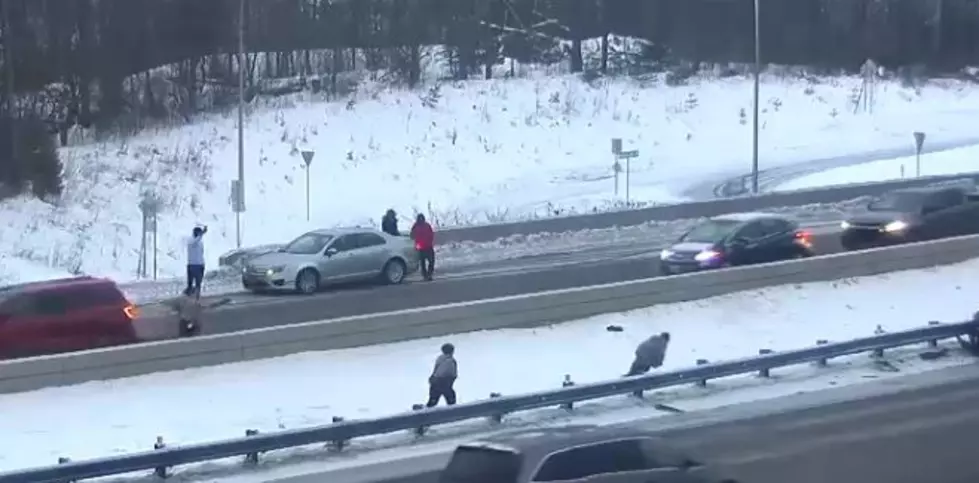 Minnesota Highway Camera Catches Driver&#8217;s Desperate Escape Attempt After Crash