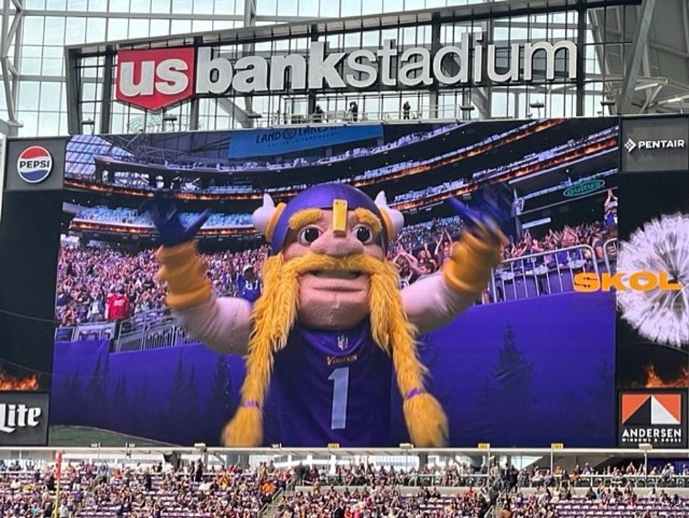 Electric Vikings Game With &#8216;SKOL! to the Vikings&#8217; Contest Winner