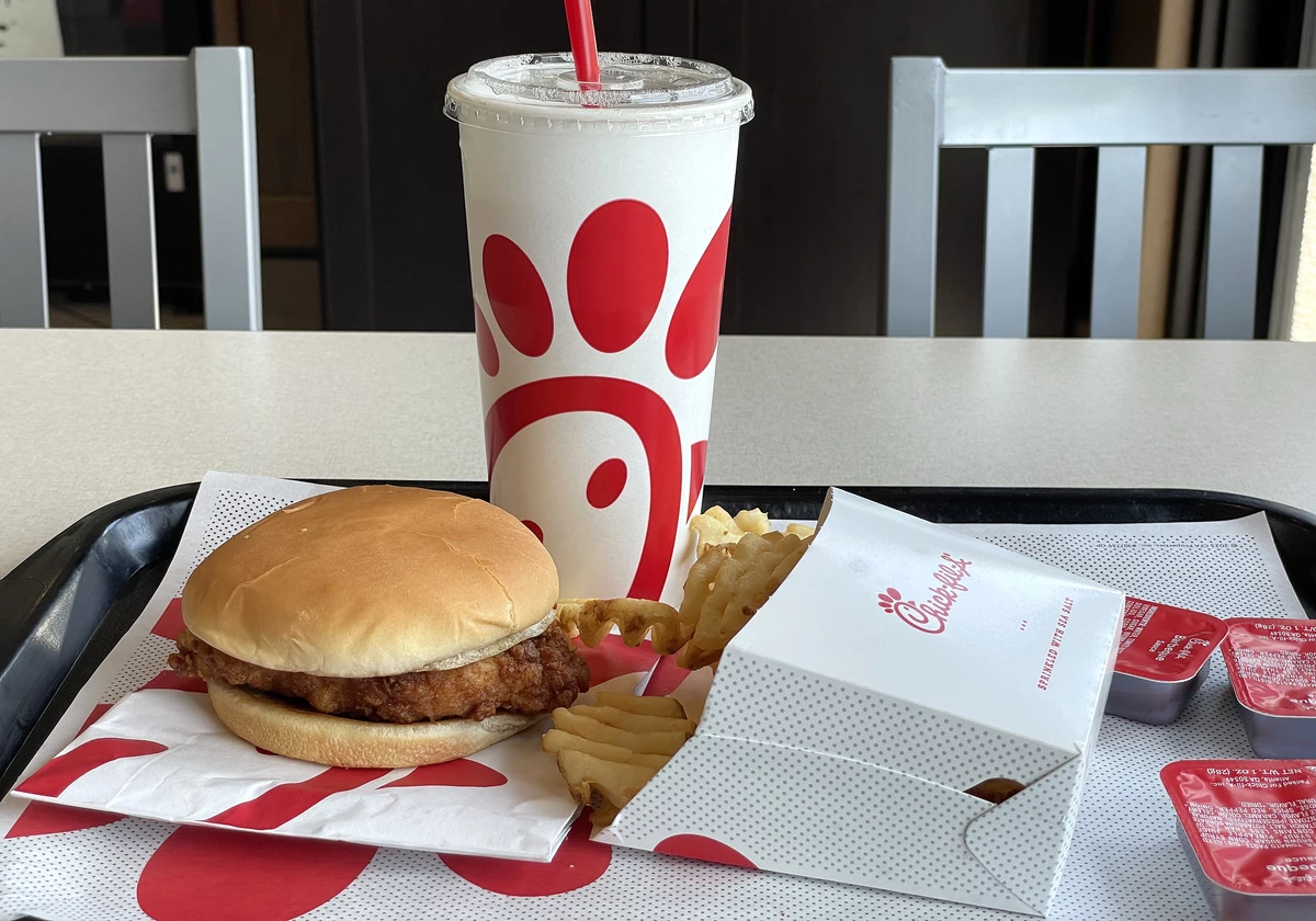 Eau Claire lines up for Chick-fil-A, Company
