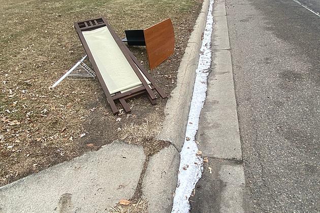 Can You Place Items On the Curb In St. Cloud For Refuse Pick Up?