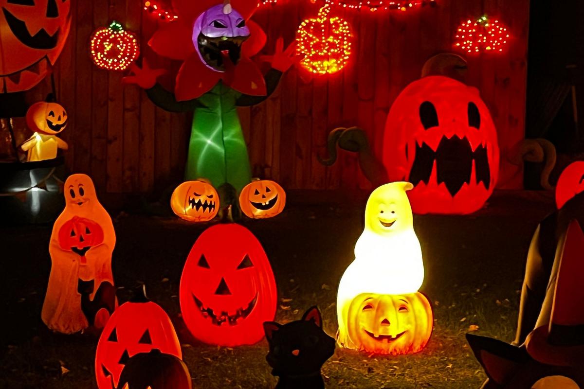 Don't Miss This Epic St Cloud Halloween Display & Haunted House