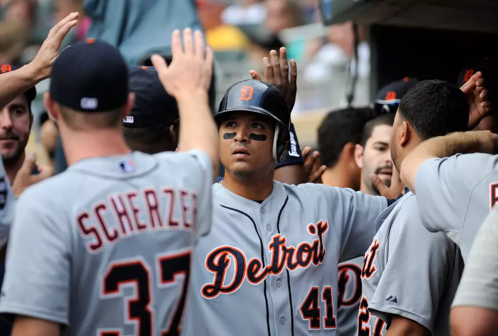 Sports Roundup: Tigers Split with Twins