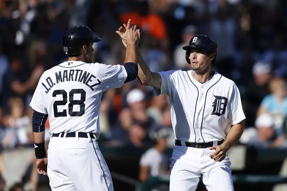 Sports Roundup: Tigers and Royals tied for first!