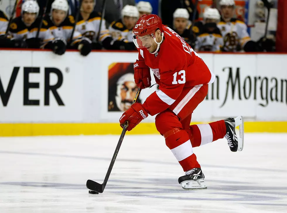 Sports: Red Wings start season without Datsyuk