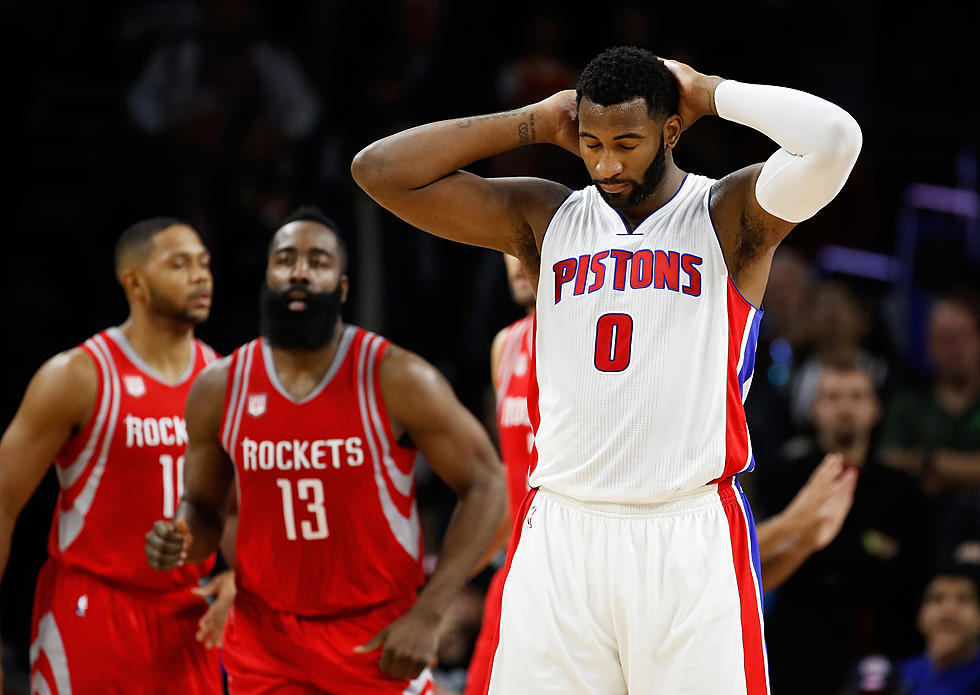 Sports: Pistons Lose 4th Straight; Moving Out of the Palace