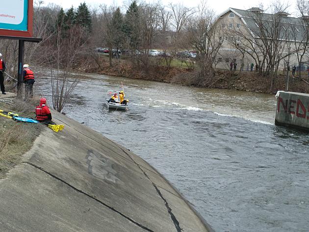 No Body Found After Car Pulled From River In Battle Creek