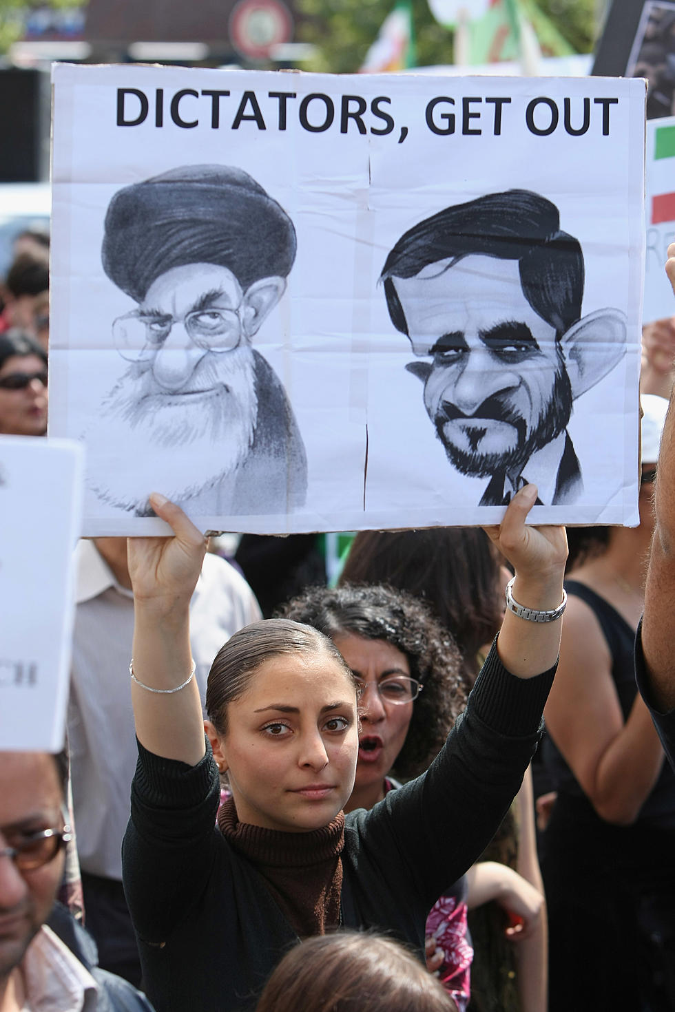 Do Democrat Women Still Support No Travel Ban for Iran?