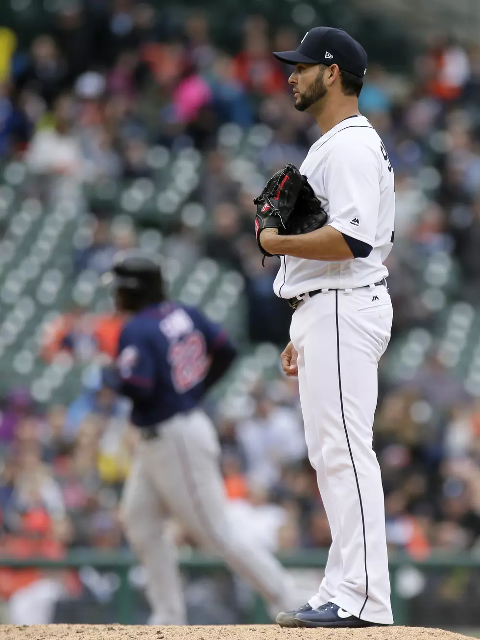 Tigers, Pitching Roughed Up in Series Finale With Twins