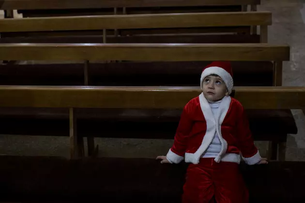 Santa Spreads Holiday Cheer At Flint Hospital