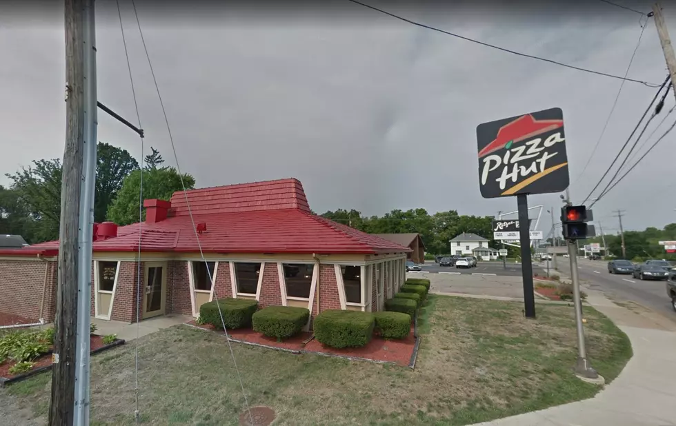Urbandale Pizza Hut Catches Fire Tuesday Night