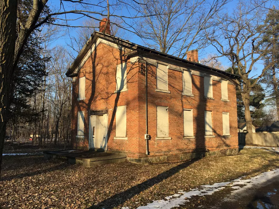 A Look Inside 373 Riverside Drive in Battle Creek