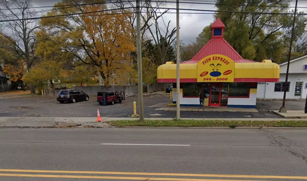 Suspect Sought In Fatal Shooting Outside Kalamazoo Restaurant