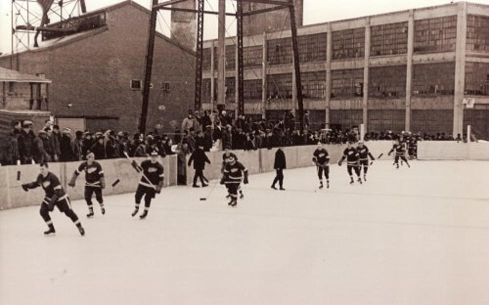 Detroit Red Wings First Outdoor Game Was at a Michigan Prison