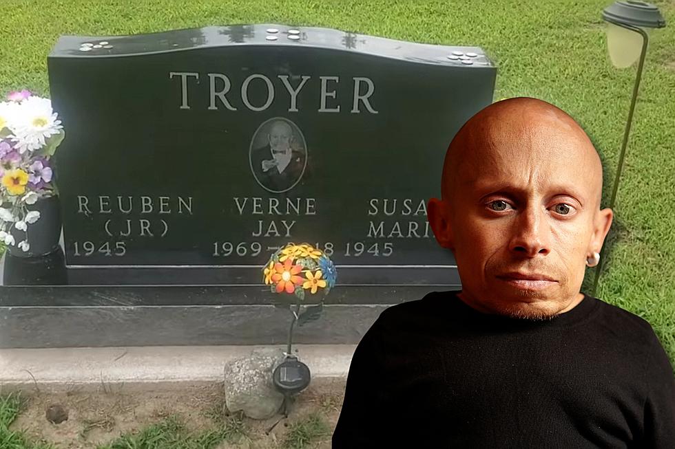 Mini-Me Of “Austin Powers” Is Buried In This Michigan Cemetery