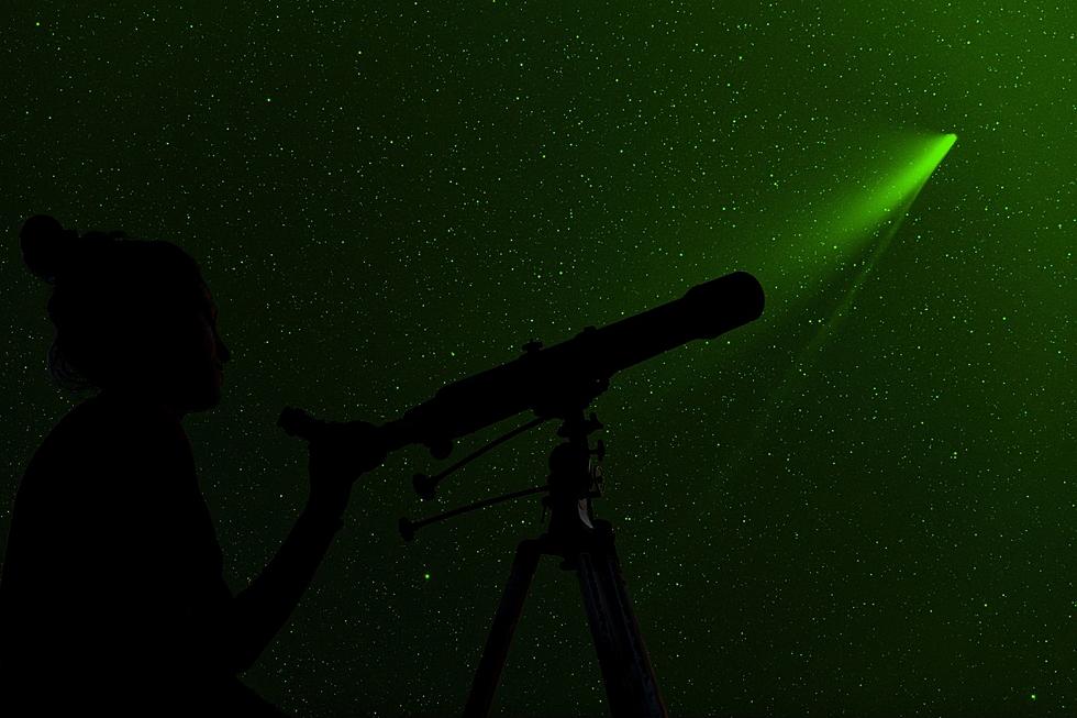 How to See the "Once-In-a-Lifetime" Green Devil Comet in Michigan