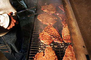 Best Grilling Tip of the Summer; Don&#8217;t Poke the Meat