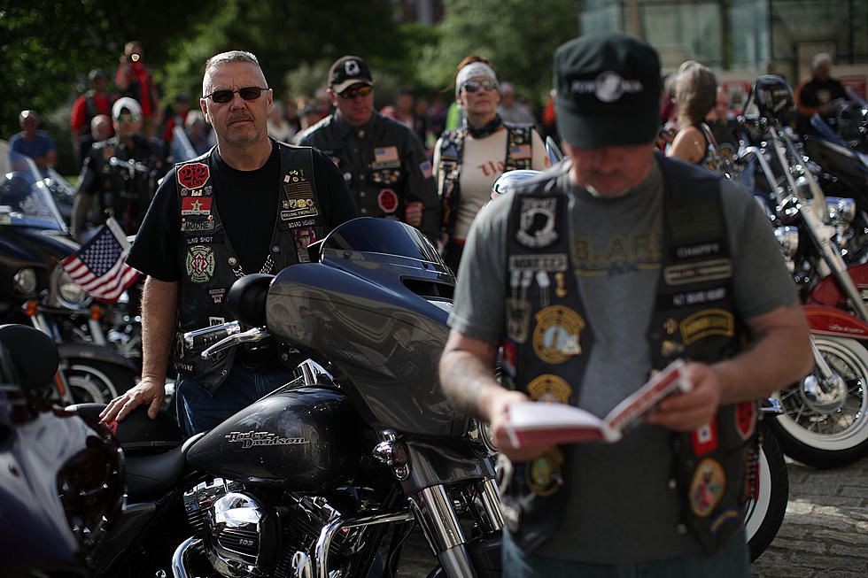 Hundreds of Bikers in Fruitland