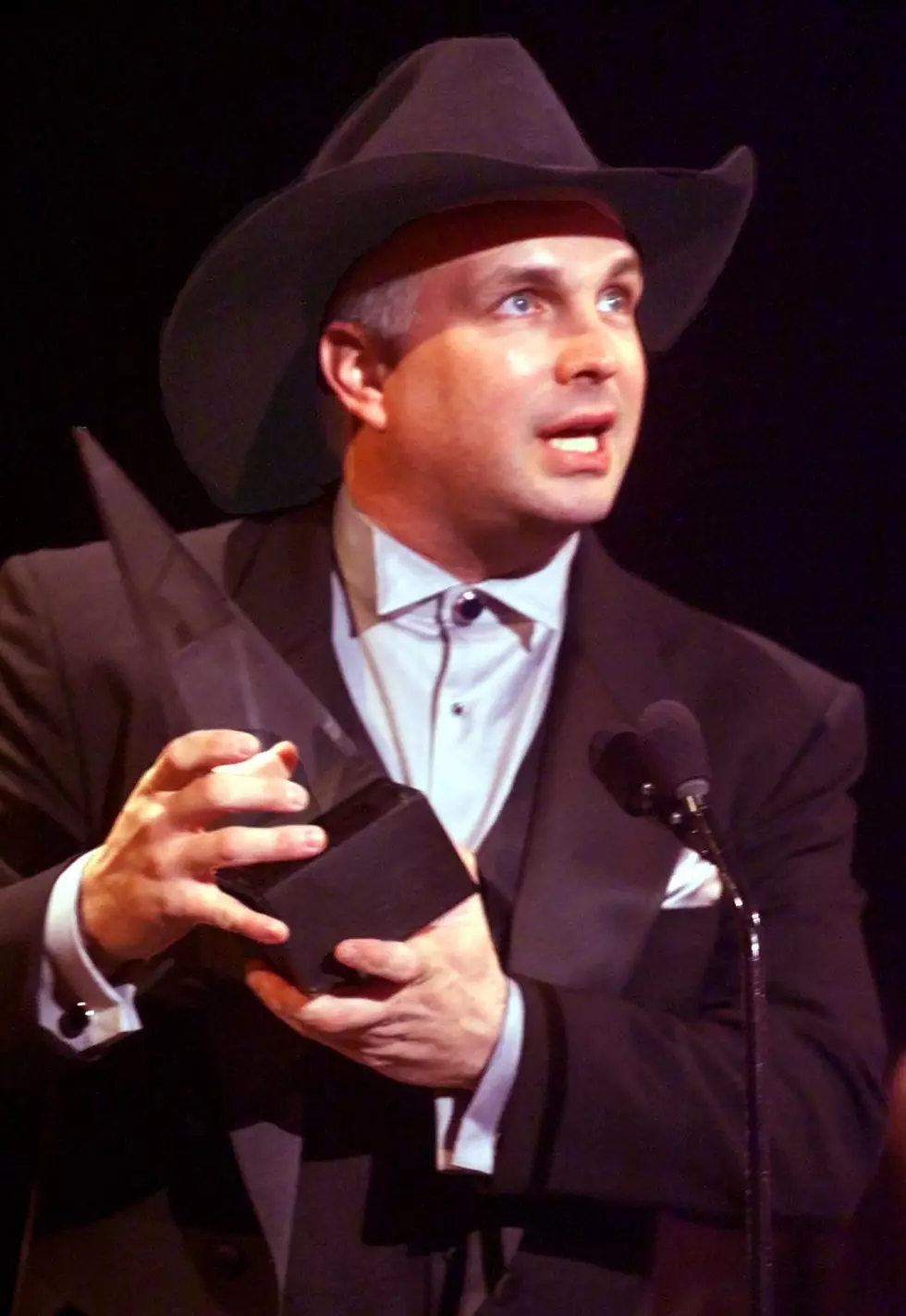 [WIN] Garth Brooks: The First Five Years Part 1