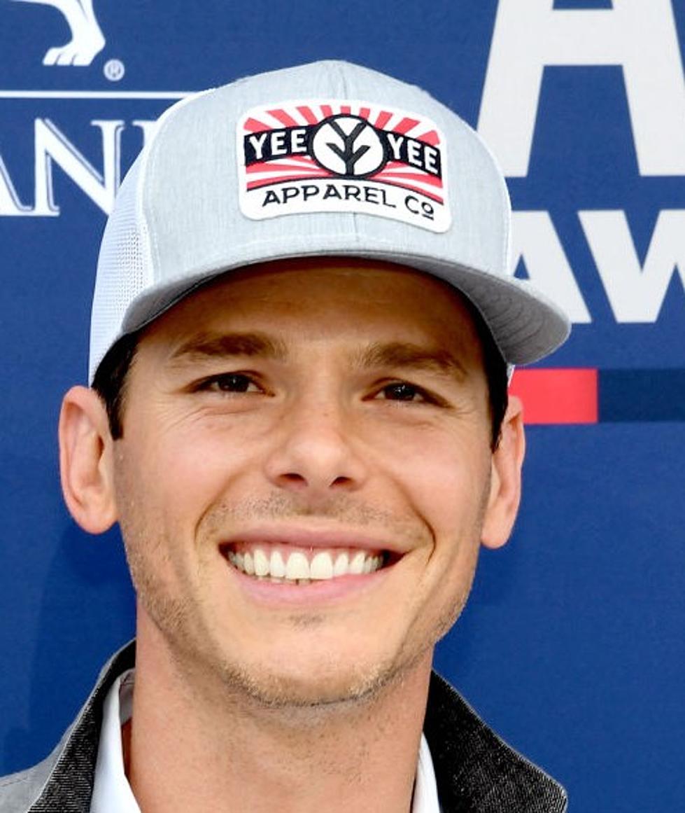 Granger Smith Spotted At Boise Airport