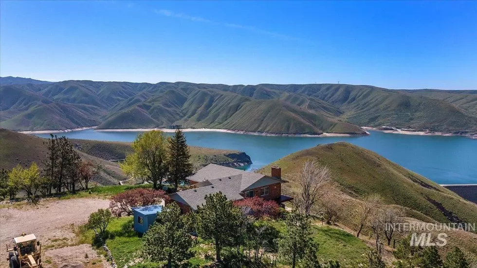 Feel Like the King and Queen of Lucky Peak at This Incredible Boise Home for Sale