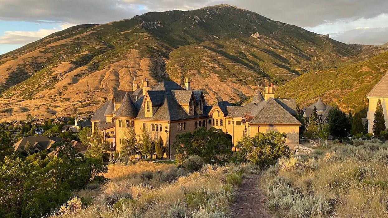 You Can Stay At This Luxurious Castle That's 5 Hour From Boise