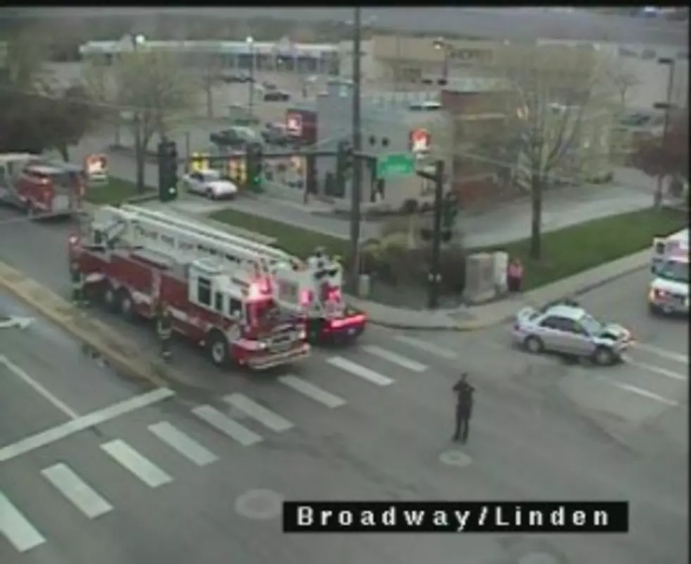 2 Car Crash At Broadway And Linden