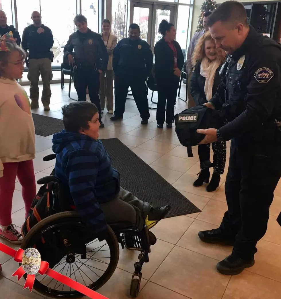 Nampa Police Surprises Student