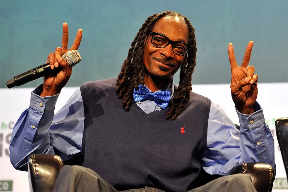 Snoop Dogg Promotes Pot in Ontario After Controversial Kansas Concert