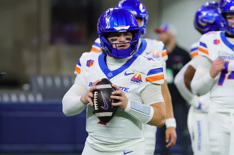 Broncos Take On The Ducks