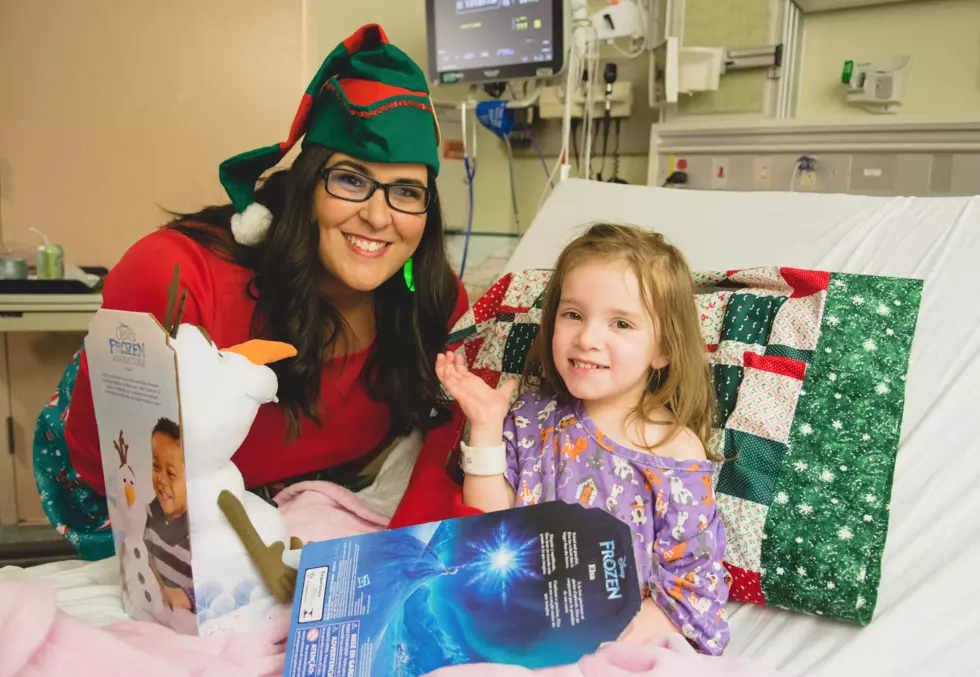 Mike & Nicole Deliver Toys to Kids at St. Luke’s Children’s Hospital [VIDEO]