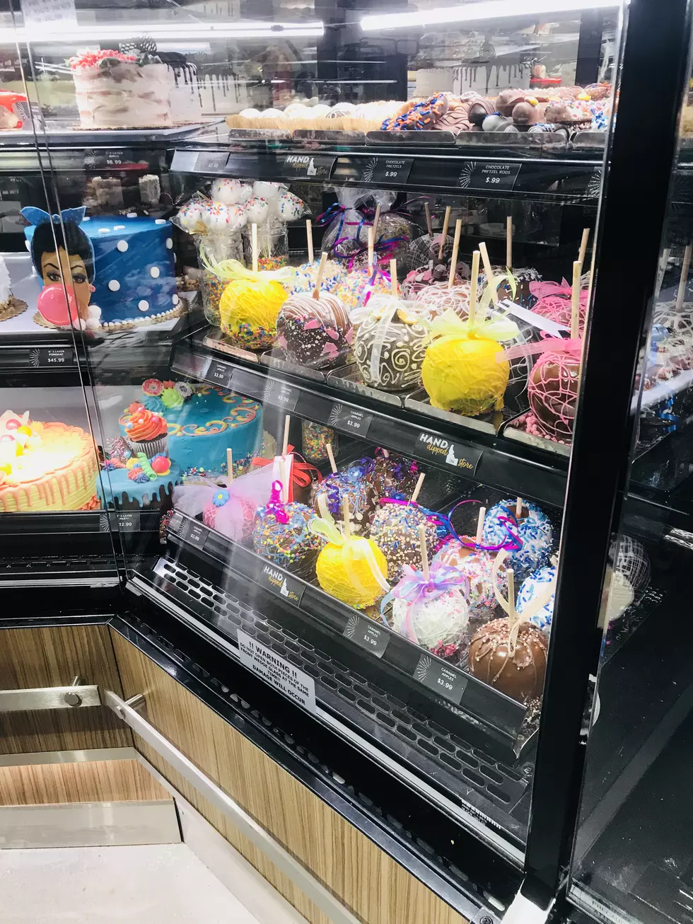 New Albertsons on Broadway Has a Candy Apple Bar