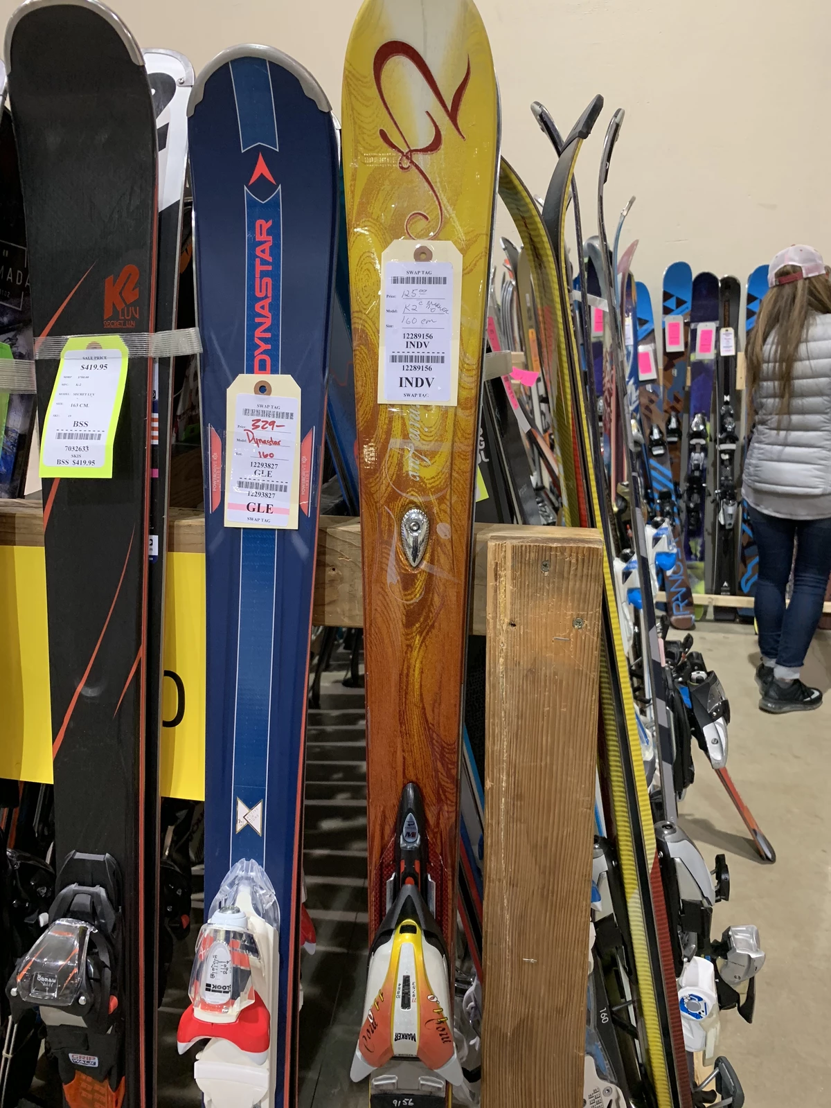 Hundreds Line Up for Ski Swap at Expo Idaho