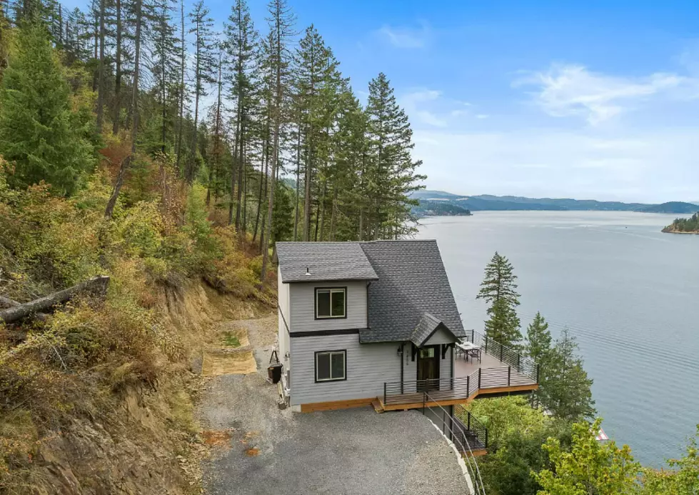 Charming Coeur d’Alene Lake House Could Be Yours For Under $1 Million