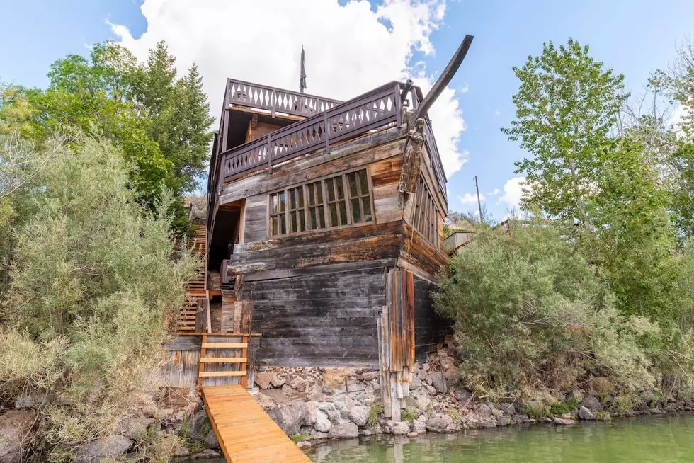 Small Idaho Town Has Big Surprise &#8211; A Pirate Ship Airbnb!