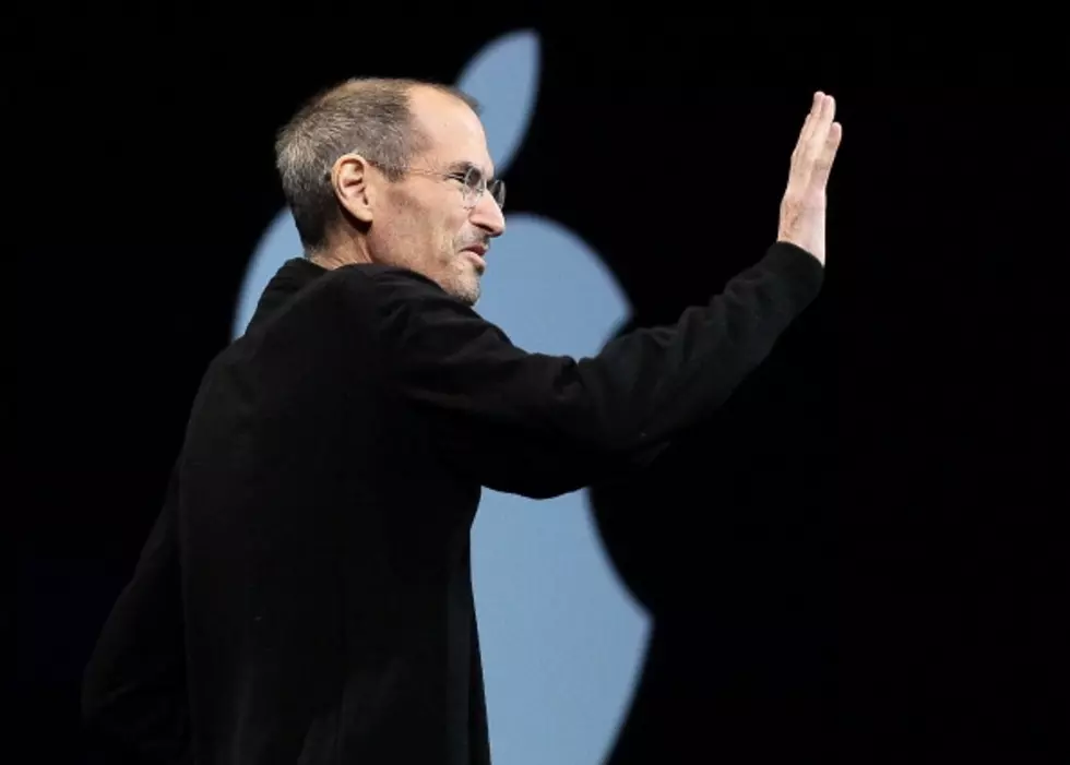 Steve Jobs Steps Down