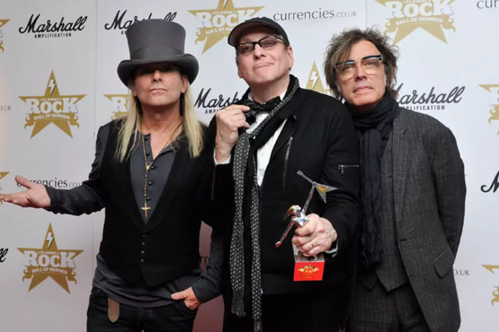Cheap Trick Signed for Moondance Jam [VIDEO]