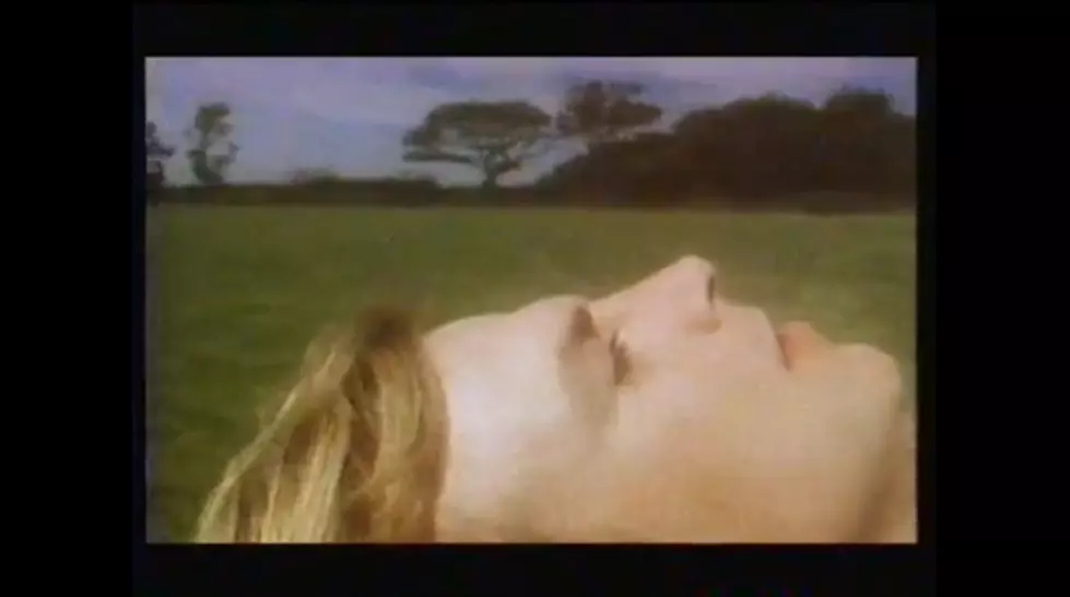 Spotlighting Justin Hayward (Moody Blues) – 1985 LP ‘Moving Mountains’ [VIDEO]