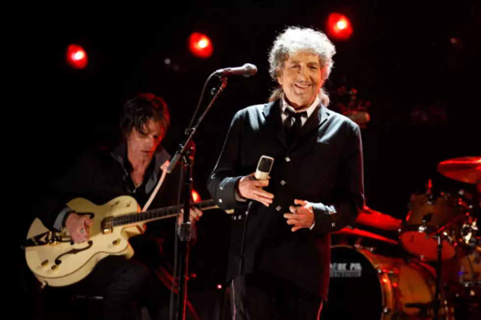 Will Bob Dylan Appear at Country Music Awards Show?