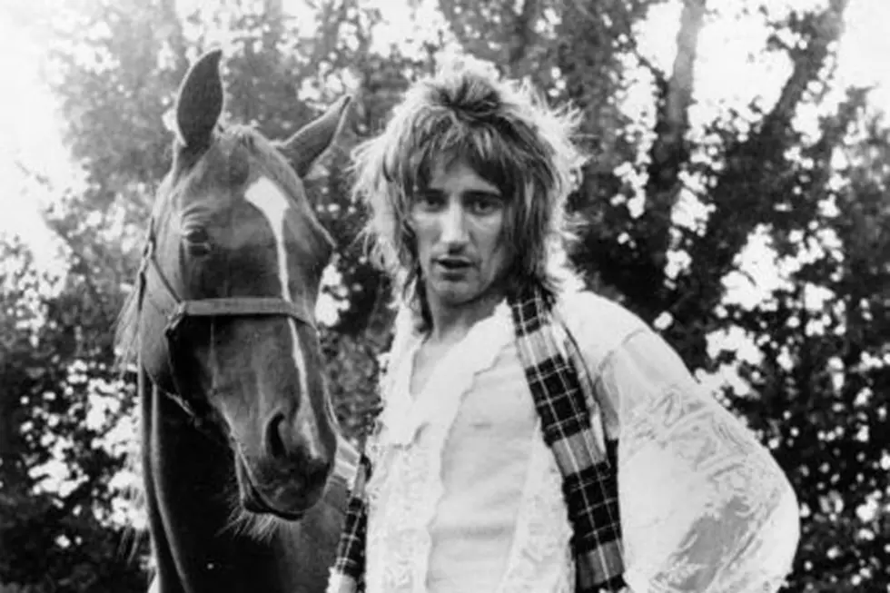 Cover Songs By Rod Stewart – “I Don’t Want To Talk About It”  [VIDEO]