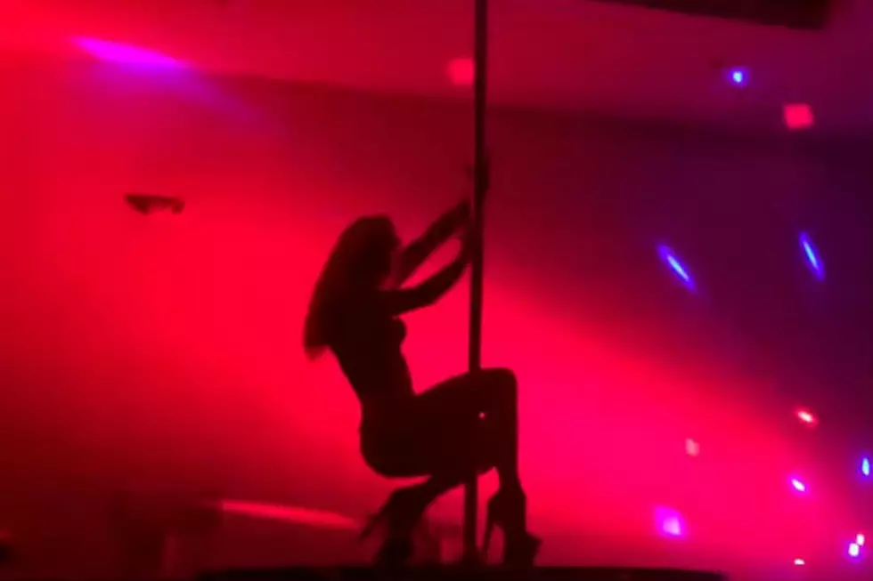 Pole Dancing Should Be An Olympic Sport. Amazing Talent On a Pole! [VIDEO]