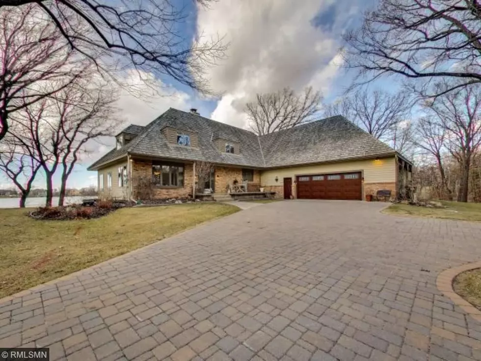 Your Perfect Lakefront Home in St. Cloud