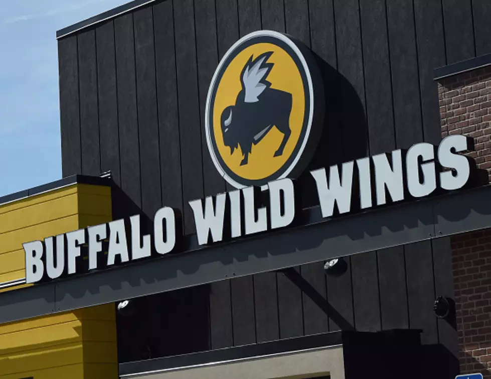 Former Buffalo Wild Wings Employee Charged with Theft