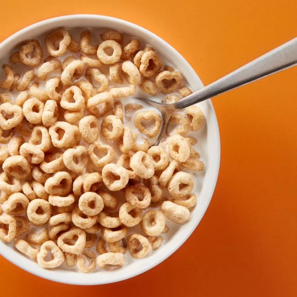 Heart-Healthy Cheerios Makes New Heart Shape