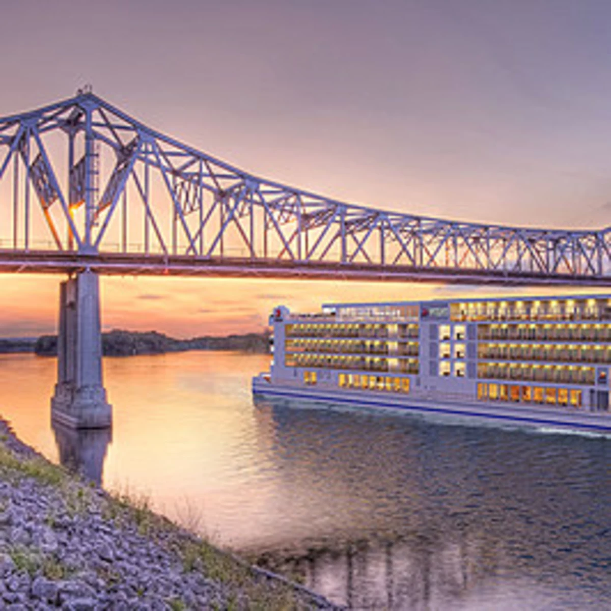 Enjoy a Luxurious River Cruise from St Paul to New Orleans
