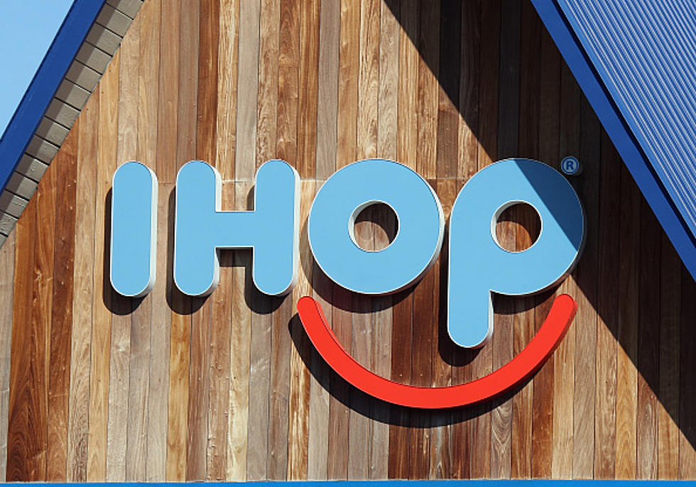 Drunk Wisconsin Woman Does The Naked Hop At IHOP