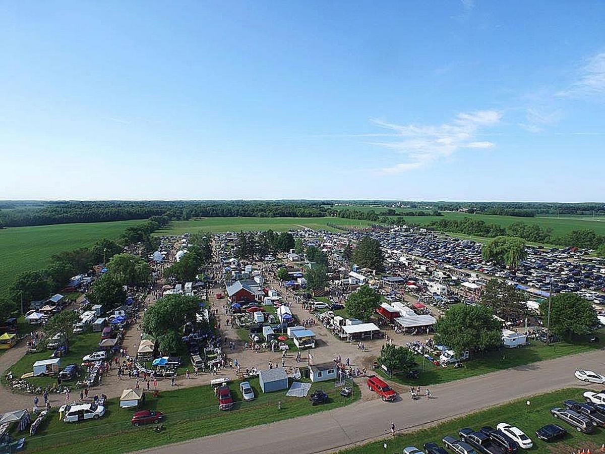 Discover this HUGE and diverse swap market near St. Cloud