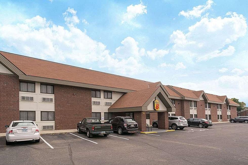 Reviews of This St. Cloud Hotel Suggest it Needs Some Change