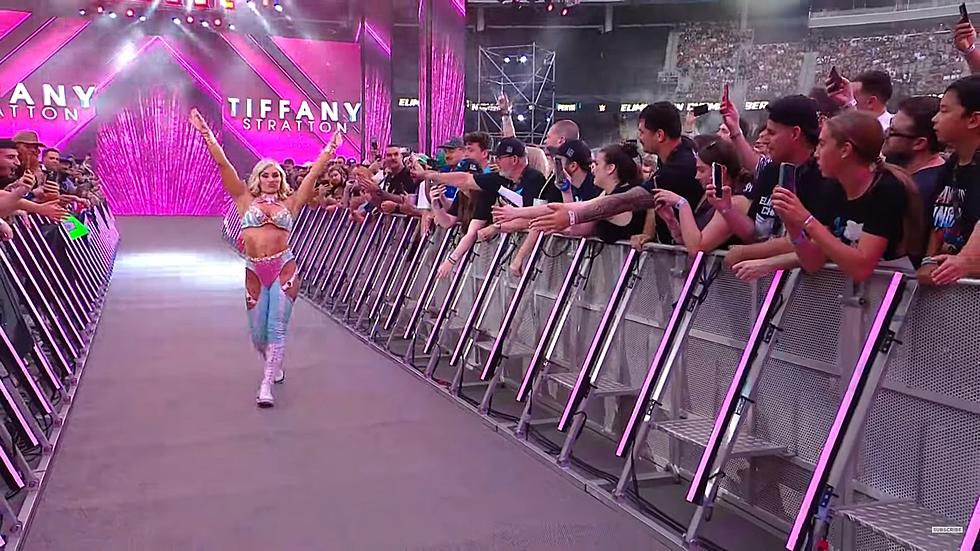 Tiffy Time! Minnesotan Shines at WWE Event in Australia