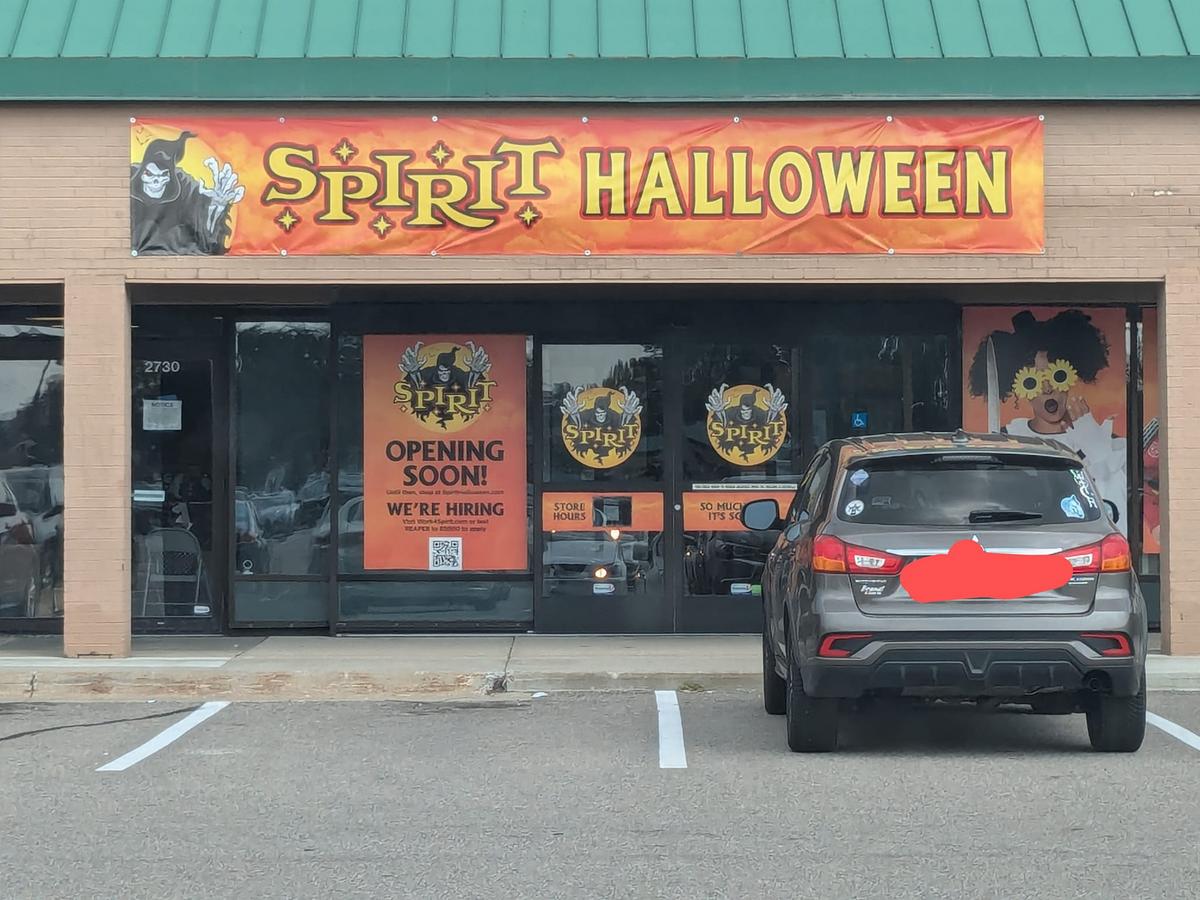 This Halloween store is ready to open in St. Cloud