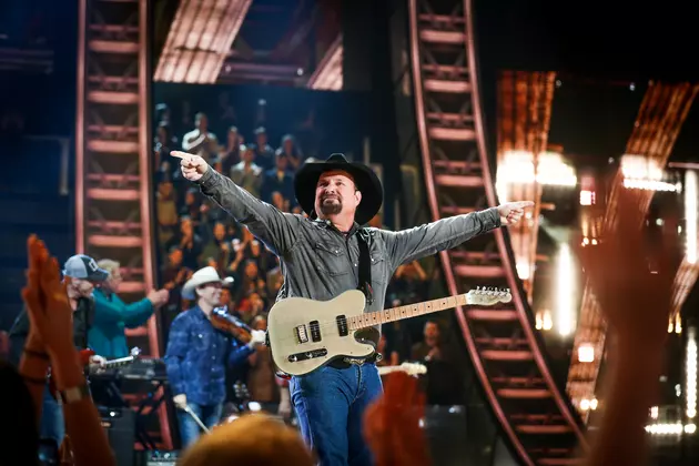 Garth Brooks Sells Out Albertsons Stadium In Under an Hour